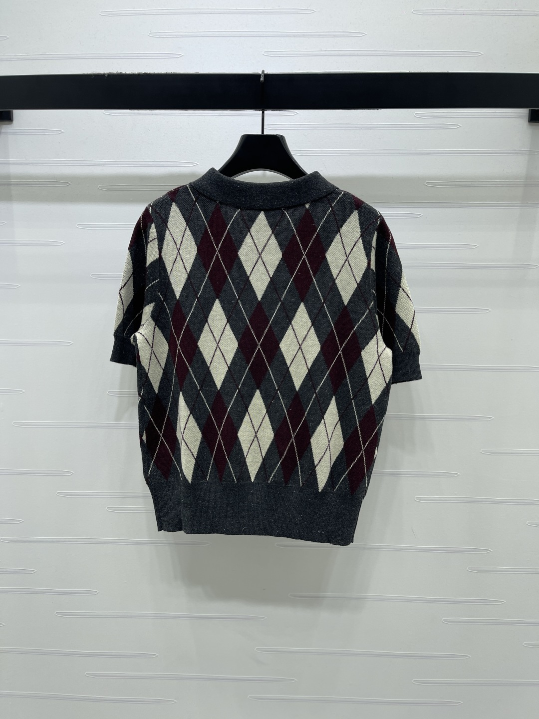 Women's short sleeves